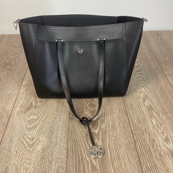 Michael Kors Maisie Pebbled Black Purse Tote Black silver‎ - Picture 1 of 6